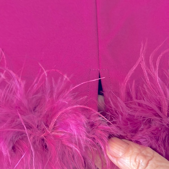 HYFVE SHORT FLIRTY FUN SKIRT  SIZE M FEATHERED  BOTTOM SIDE ZIPPED NWT - Picture 15 of 15